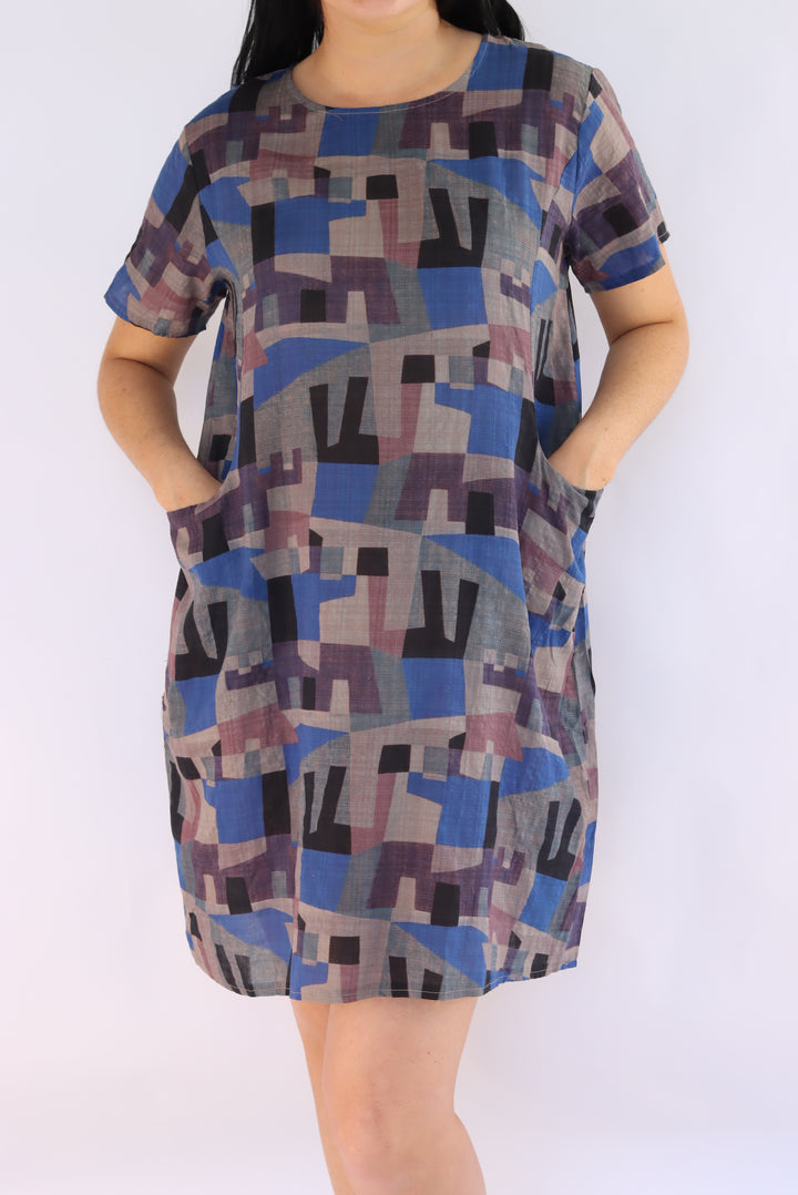 Aria Abstract Print Shift Dress